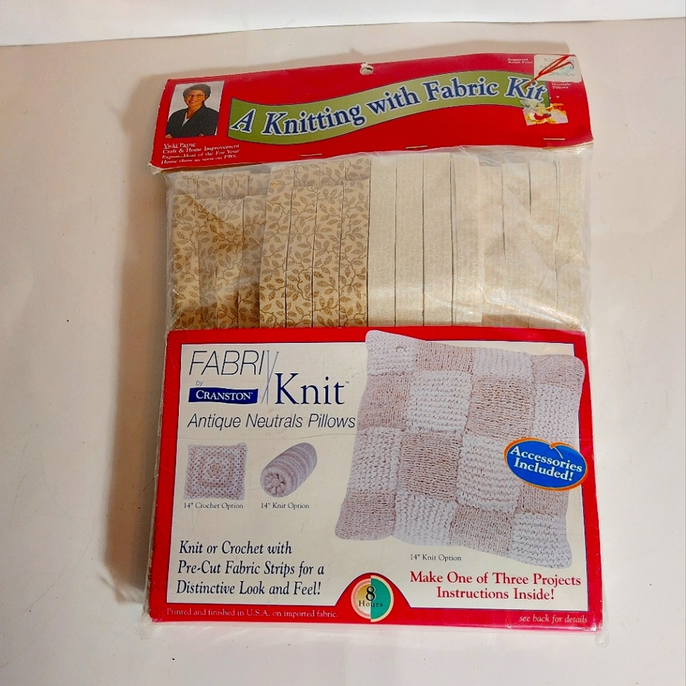 Vintage Knitting with Fabric Kit